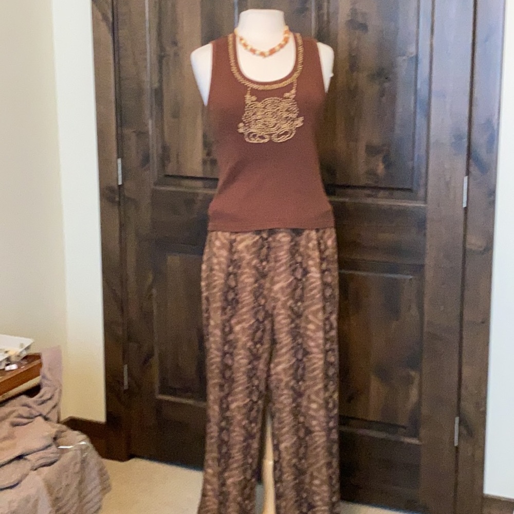 Outfit - Picture 4 of 5